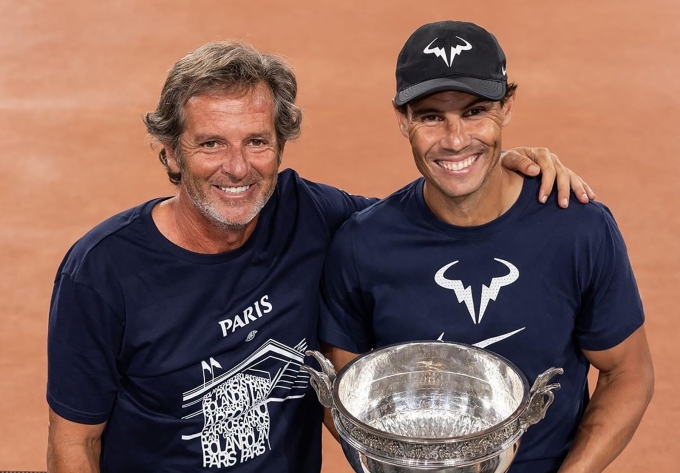 Dưới sự dẫn dắt của HLV Roig, Nadal (phải) đoạt 14 Roland Garros trong tổng số 22 Grand Slam cả sự nghiệp. Ảnh: ATP