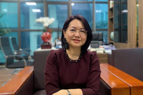 Bà Trần Việt Nga, Cục trưởng An toàn thực phẩm, bị bắt giữ