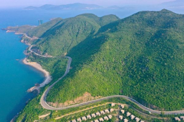 Đinh Linh: Đèo Lương Sơn – Món quà chạy bộ Nha Trang