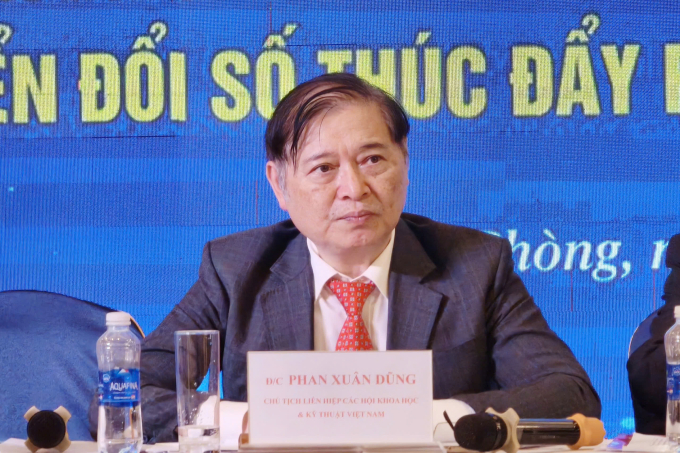 SKH Phan Xuân Dũng, Chủ tịch Liên hiệp Hội KHKT Việt Nam đề cao việc tôn vinh, khen thưởng kịp trong phát triển khoa học. Ảnh: Lê Tân