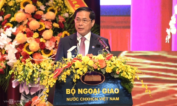 Phó thủ tướng, Bộ trưởng Ngoại giao Bùi Thanh Sơn phát biểu tại lễ kỷ niệm 80 năm thành lập ngành ngoại giao Việt Nam ngày 25/8. Ảnh: Giang Huy