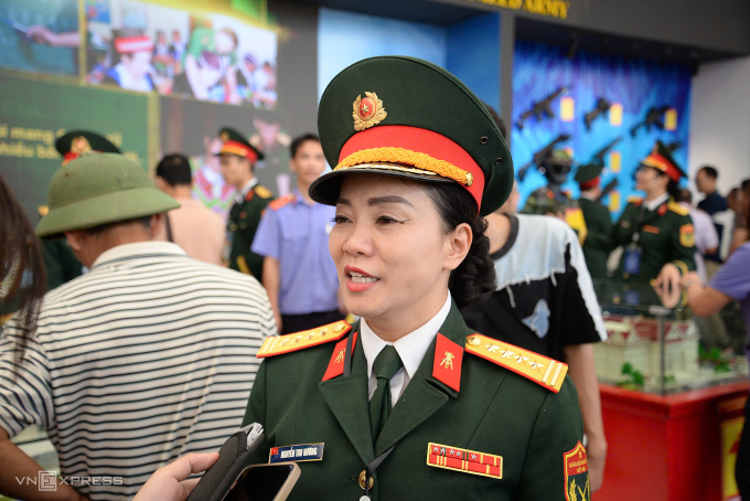 Đại tá Nguyễn Thu Hương. Ảnh: Sơn Hà