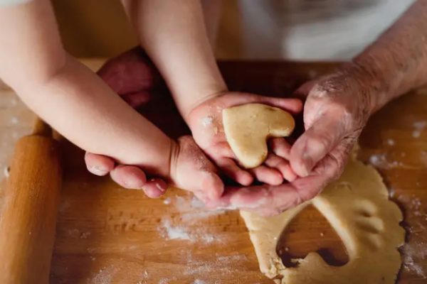 Thời gian trôi nhanh khi già: Giải thích khoa học và trải nghiệm