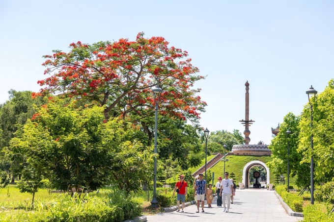 Thành Cổ Quảng Trị. Ảnh: Đắc Thành