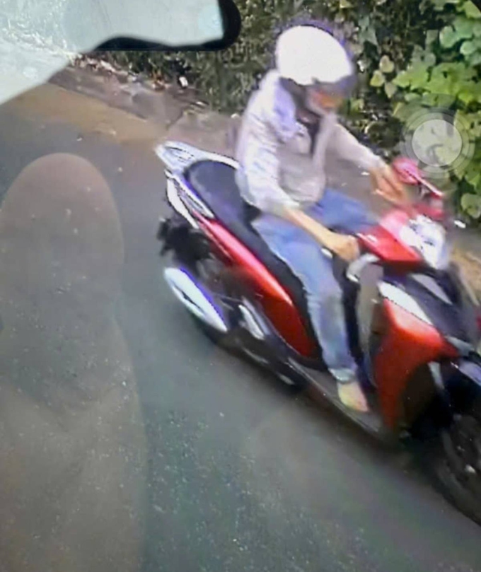 Camera an ninh ghi hình Nguyễn Nam Đại Thuận trên đường chạy trốn. Ảnh: Công an Đăk Lăk