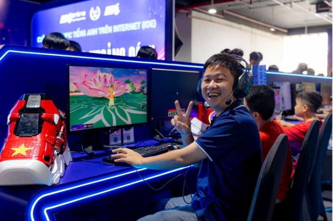 Người tham dự triển lãm trải nghiệm Audition tại gian hàng VTC. Ảnh: VTC