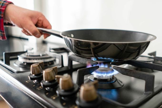 Chọn bếp và bình gas có thương hiệu, nguồn gốc rõ ràng giúp đảm bảo an toàn cho người dùng. Ảnh minh họa: CNN