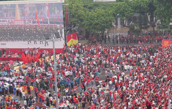 Hà Nội hút khách dịp lễ 2/9, tỉnh khác thất thu vì mưa bão