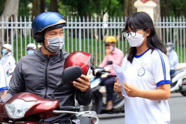 Học sinh TP.HCM: Dự kiến giờ tan trường sau 16h30