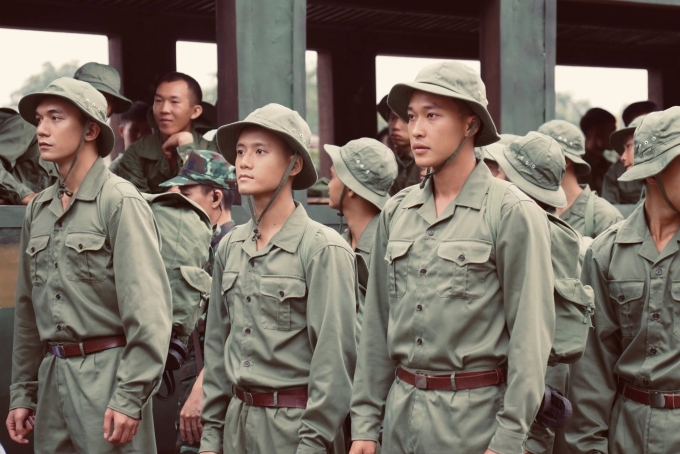 Cảnh đầu phim Mưa đỏ. Ảnh: Đoàn phim cung cấp