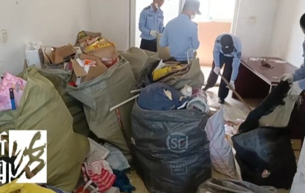 30 Tấn Rác: Người Phụ Nữ Gây Sốc Khi Thuê Ba Căn Hộ