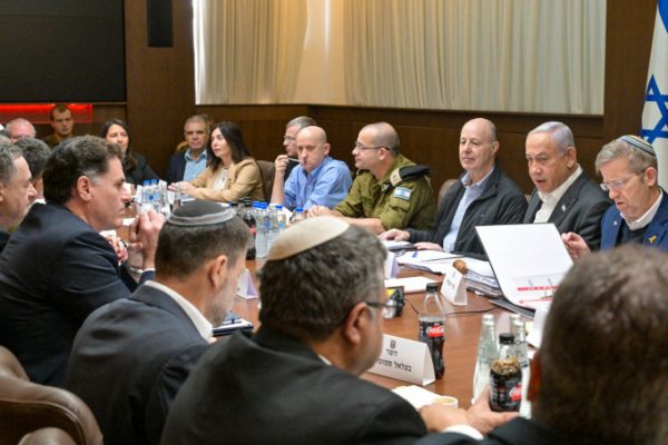 Bất đồng leo thang giữa Thủ tướng Israel và tướng lĩnh quân đội