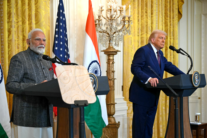 Thủ tướng Ấn Độ Narendra Modi (trái) và Tổng thống Mỹ Donald Trump tại Nhà Trắng ngày 13/2. Ảnh: AFP