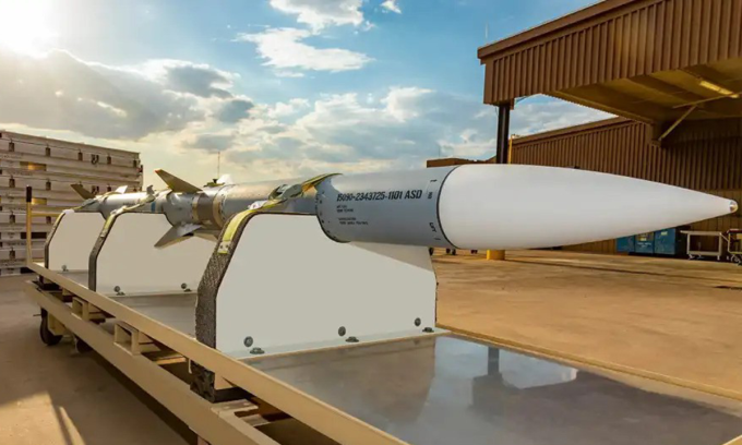 Tên lửa AIM-120 AMRAAM trong bức ảnh đăng ngày 16/9. Ảnh: RTX