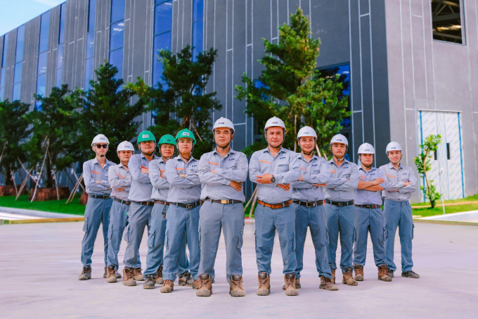 Đội ngũ kỹ sư của AZB. Ảnh: AZB