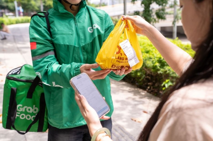 Nhi thường xuyên tạo đơn nhóm và gửi cho các bạn cùng order để tích thêm điểm thưởng. Ảnh: NVCC