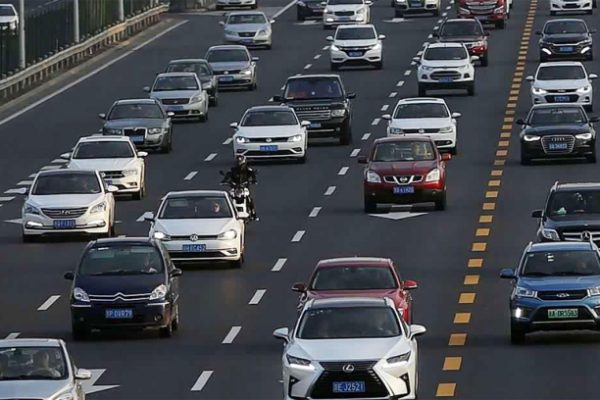 Khủng hoảng ngành ô tô: Các nhà sản xuất Trung Quốc đối mặt thách thức