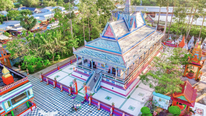 Chùa Chén Kiểu thường được kết hợp tham quan cùng Chùa Dơi trong một hành trình. Ảnh: Quốc Thành