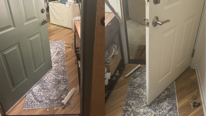 Cửa một căn hộ ở Aliso Viejo bị đạp tung. Ảnh: KTLA 5