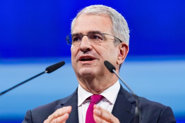CEO Nestlé bị sa thải: Tin tức mới nhất