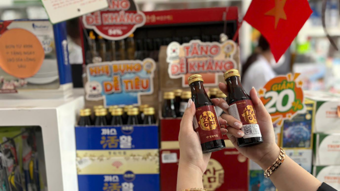 Sản phẩm nước hồng sâm tại gian hàng Expo. Ảnh: TSP