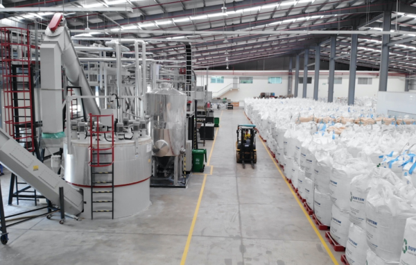 Việt Nam: Mục tiêu 70% chất thải công nghiệp tái chế