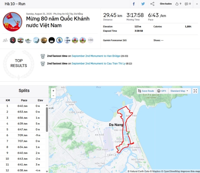 Một thành viên Đà Nẵng Runners chạy vẽ bản đồ tổ quốc cùng quãng đường 29,45 km sáng 31/8.