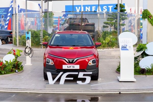 VinFast: Gần 11.000 xe điện giao tháng 8 – Tin mới nhất