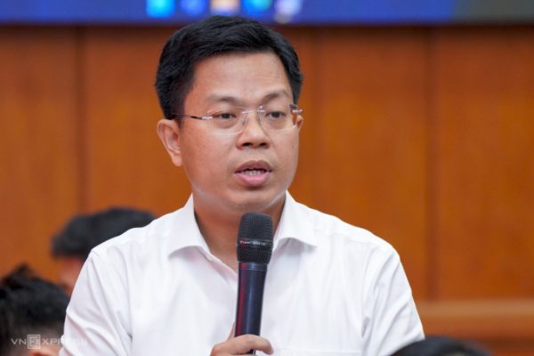 Đà Nẵng: Không nhận hoa chúc mừng Đại hội Đảng bộ