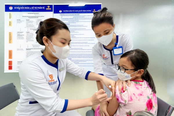 Giảm mũi tiêm HPV 4 chủng cho bé gái: Tin mới nhất