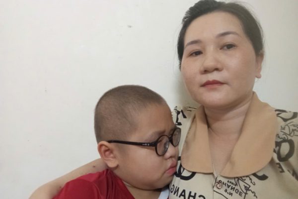 Mẹ đơn thân: Những góc khuất buồn ít ai biết