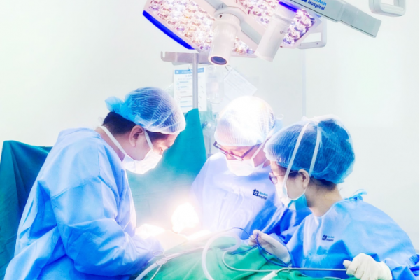 U tuyến mang tai: Nguyên nhân, triệu chứng và điều trị