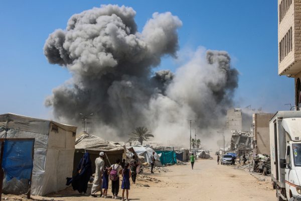 Israel yêu cầu sơ tán dân Gaza City: Căng thẳng leo thang