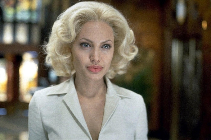 Diễn viên thủ vai phóng viên Lanie Kerrigan trong phim Life or Something Like. Ảnh: IMDb