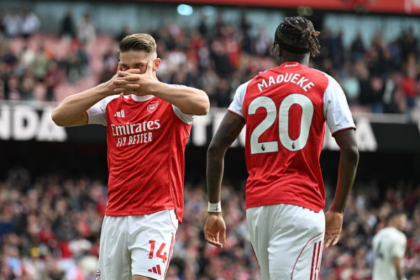 Arsenal: Tân binh giúp lối chơi khó đoán hơn