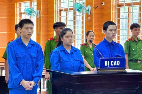 3 người Trung Quốc giết tài xế taxi vì sợ bán qua Campuchia
