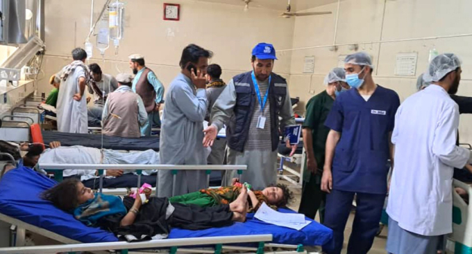 Người Afghanistan bị thương sau trận động đất tối 31/8. Ảnh: WHO