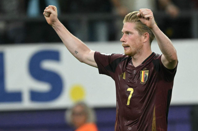 Kevin De Bruyne tỏa sáng với hai bàn, một kiến tạo trong trận thắng Kazakhstan 6-0 trên sân Lotto Park, Brussels, Bỉ ngày 7/9. Ảnh: AFP