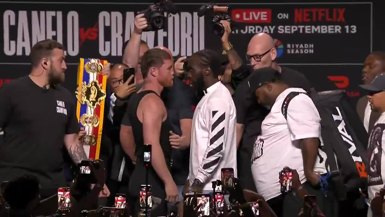 Canelo Alvarez chạm mặt Terence Crawford