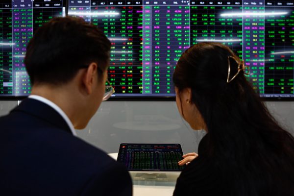Chứng khoán Việt Nam: Hút 10 tỷ USD vốn ngoại nhờ nâng hạng? – HSBC
