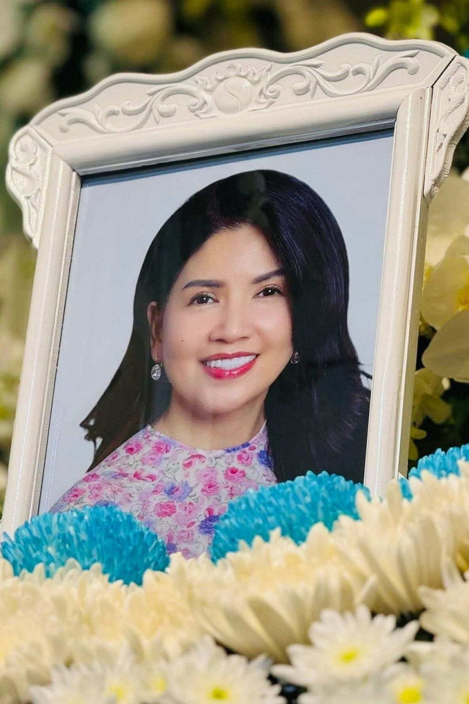 Bức chân dung được gia đình chọn làm di ảnh diễn viên Ngọc Trinh (1974-2025). Ảnh: Facebook Phạm Thị Ngọc Trinh