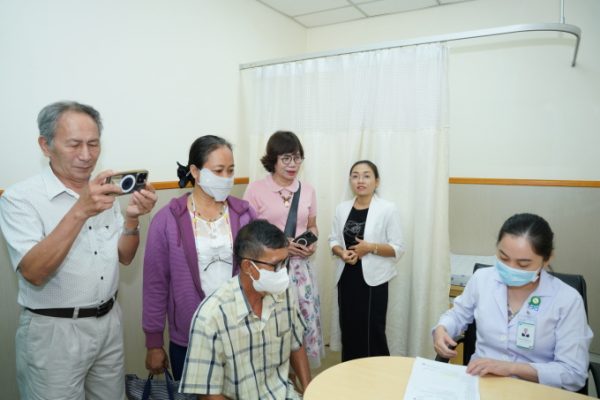 BV ĐH Y Dược TP HCM nhận giải thưởng “Vệ sinh tay xuất sắc”