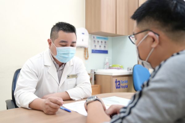 Nguy cơ mãn dục nam: Các yếu tố cần biết