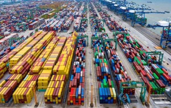 Cảng Quảng Châu: Sản lượng container tăng 9.5% nửa đầu năm