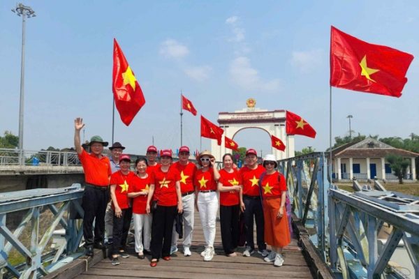 Thành cổ Quảng Trị hút khách nhờ hiệu ứng “Mưa đỏ”