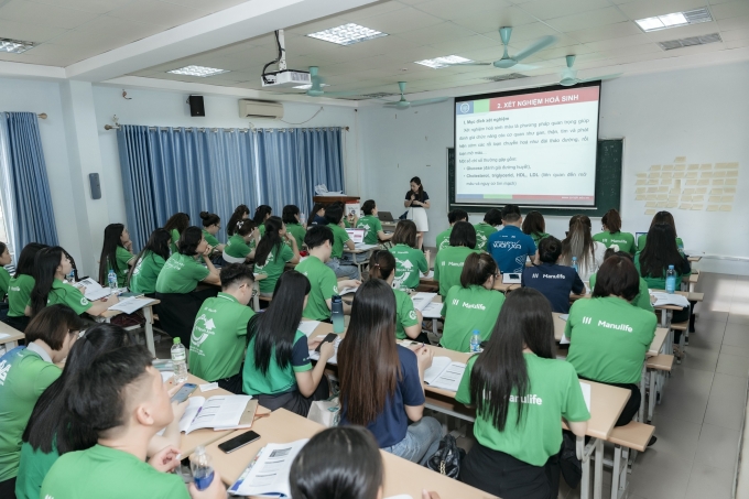 Các lớp học đầu tiên được tổ chức tại trường Đại học Y Hà Nội. Ảnh: Huệ Ngọc