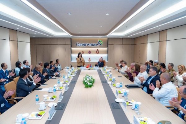 Genfarma hợp tác Cuba: Chuyển giao công nghệ dược phẩm mới