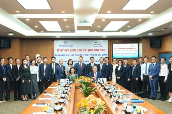 Long Châu hợp tác chiến lược với Bệnh viện Đại học Y dược TP.HCM