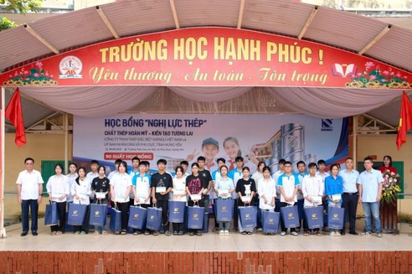 Thép Mỹ VMS: 90 Học Bổng Tiếp Sức Ước Mơ