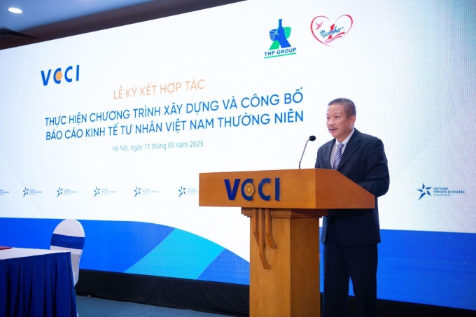Ông Nguyễn Duy Hưng, thành viên Hội đồng quản trị Tập đoàn Tân Hiệp Phát, chia sẻ tại sự kiện. Ảnh: VCCI